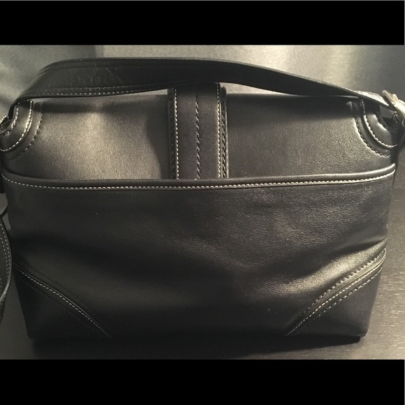 “Sold” Vintage Coach Hampton Shoulder Bag - Picture 5 of 8